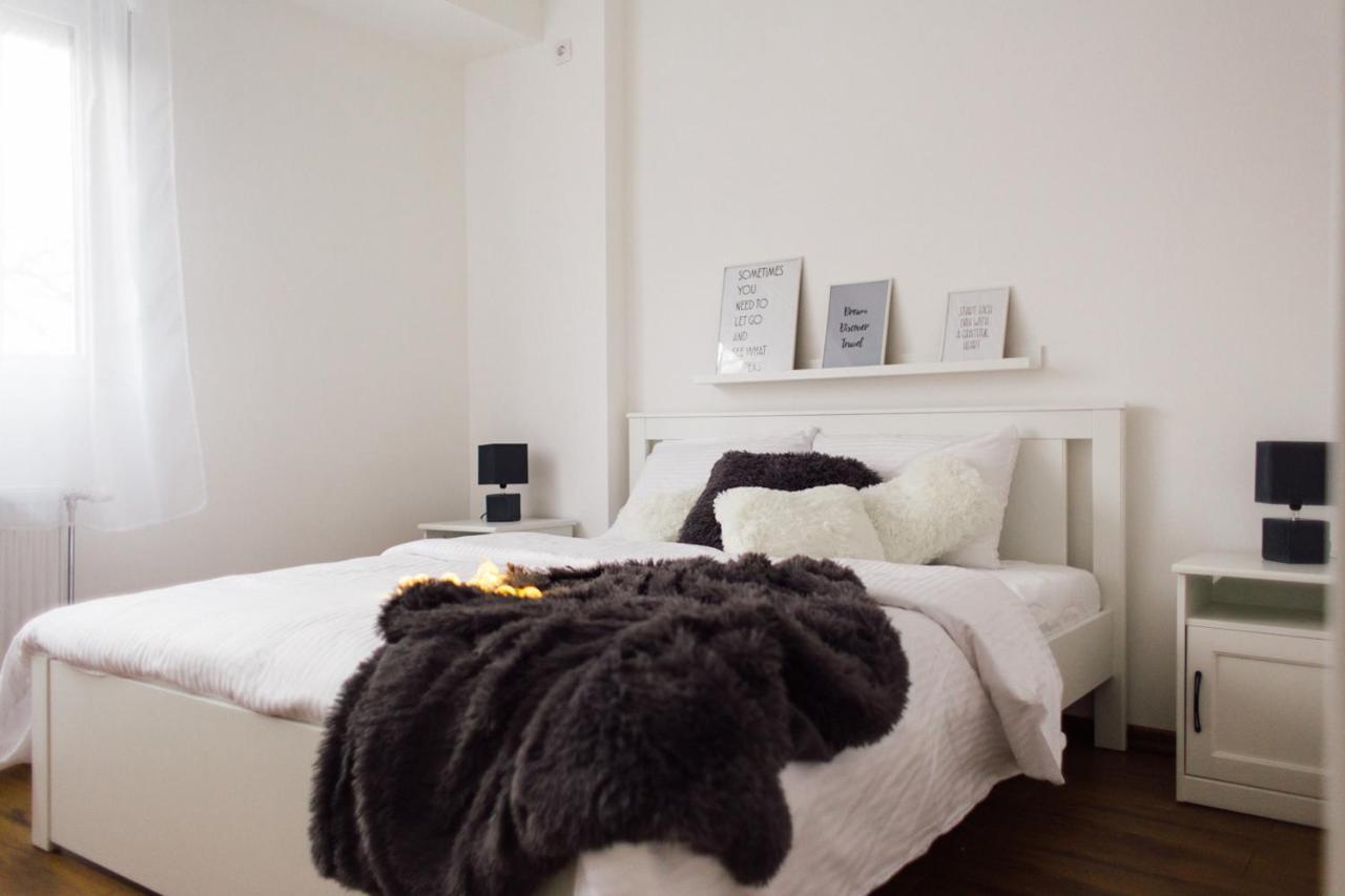 New Center Apartments Ni المظهر الخارجي الصورة