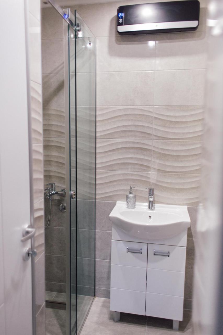 New Center Apartments Ni المظهر الخارجي الصورة