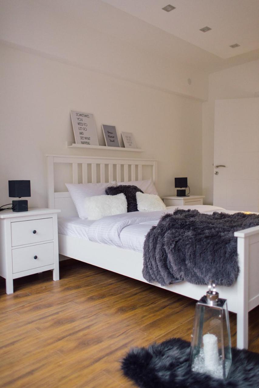 New Center Apartments Ni المظهر الخارجي الصورة